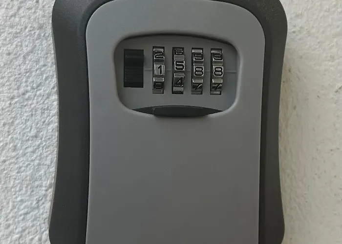 Апартаменты 4 *